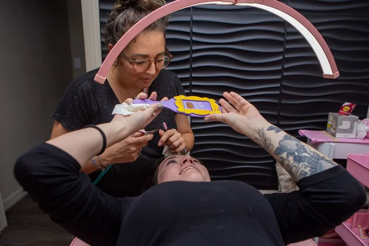 Permanent makeup brow work